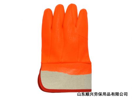 Зимние перчатки с защитной манжетой